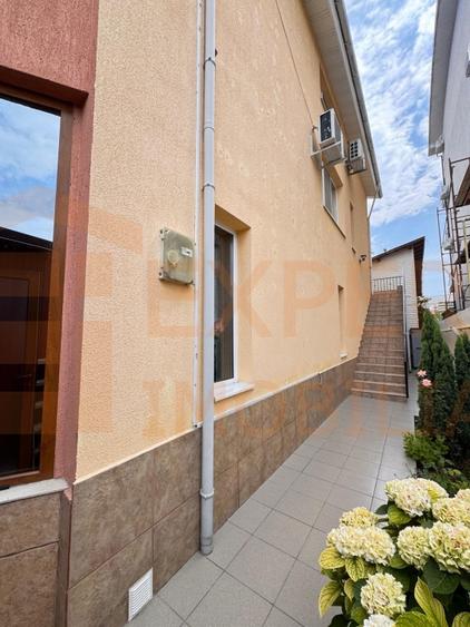 Duplex cu 5 camere cu Canalizare în Mamaia-Sat