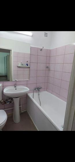 Apartament cu 3 camere decomandat în Militari
