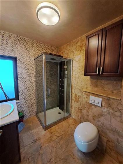 Casă individuală cu 4 camere cu Canalizare în Făget