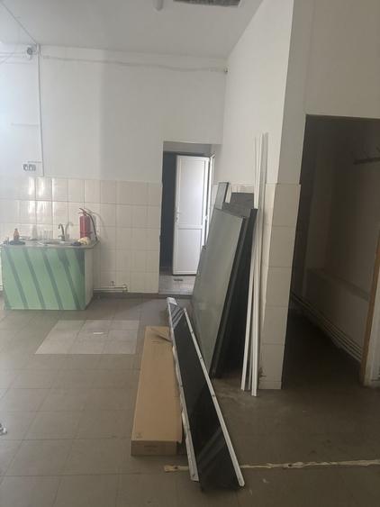 Spațiu comercial, de 90 mp, în Central