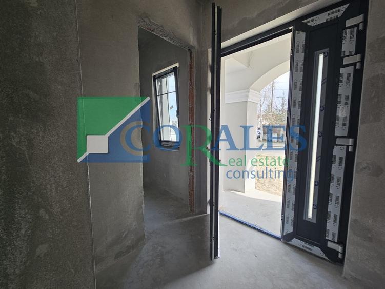 Duplex cu 5 camere cu Canalizare în Ciarda Roșie