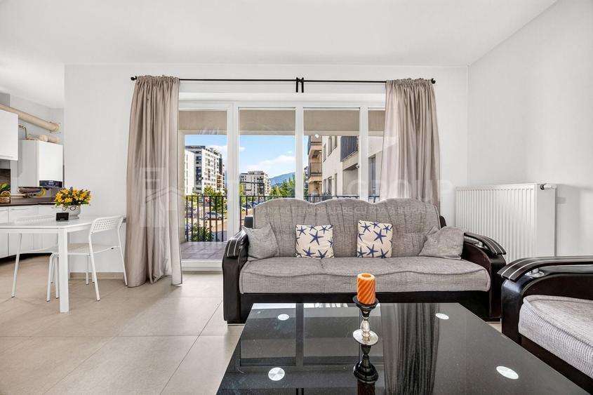 Apartament cu 2 camere semidecomandat, mobilat în Tractorul