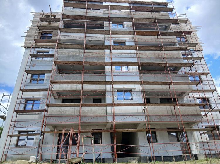 Apartament cu 2 camere semidecomandat în Păcurari