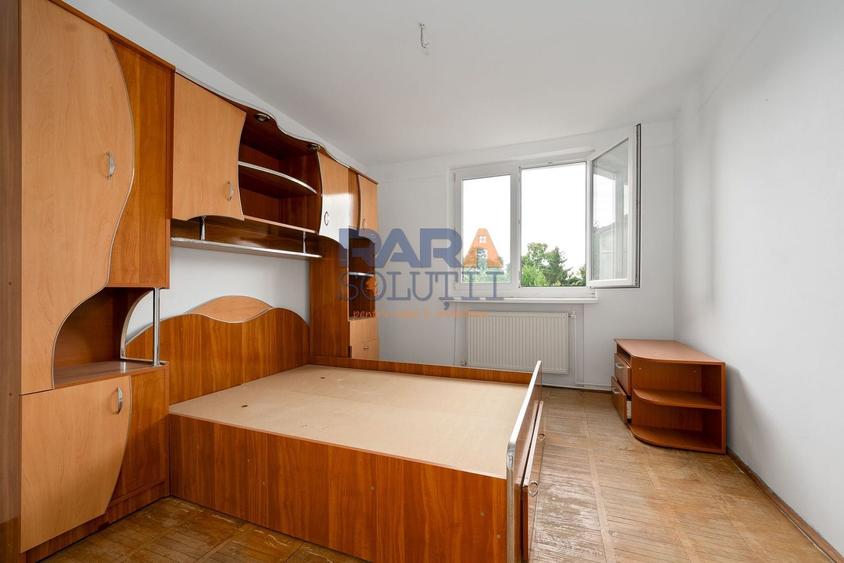 Apartament cu 3 camere decomandat, mobilat în Est