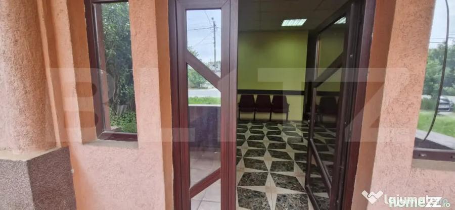 Casă cu 2 camere cu Teren 1138 Mp în Central