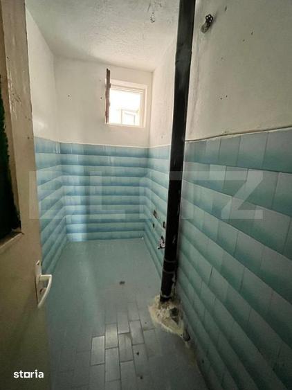 Apartament cu 4 camere decomandat în Central