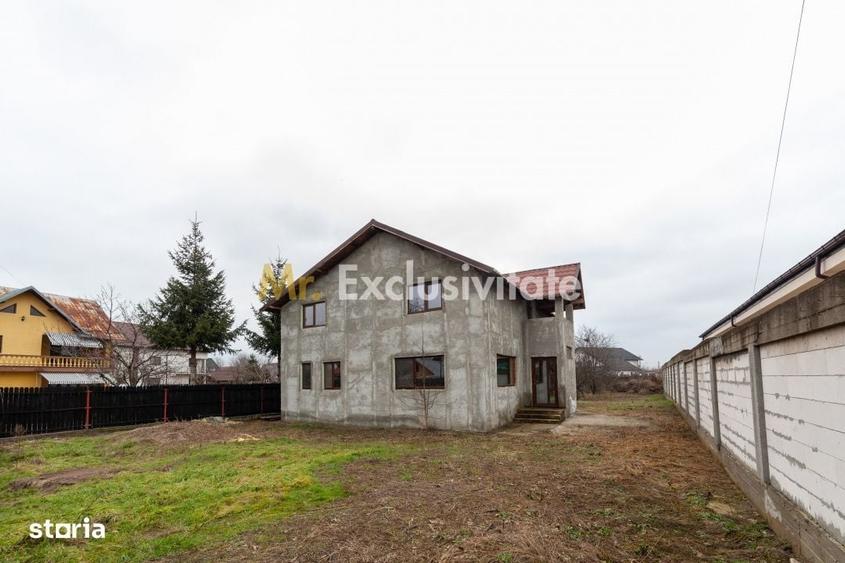 Casă cu 4 camere în Mărăcineni
