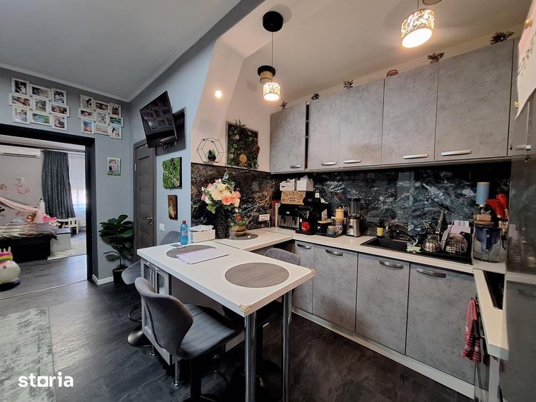 Apartament cu 2 camere semidecomandat în Badea Cârțan