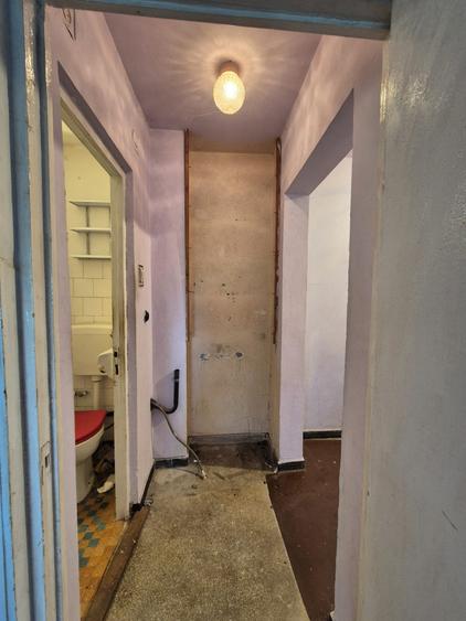 Apartament cu 3 camere semidecomandat în Tomis Nord