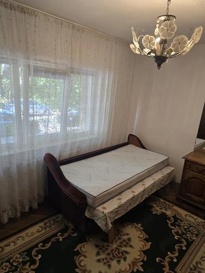 Apartament cu 3 camere decomandat în Matei Basarab