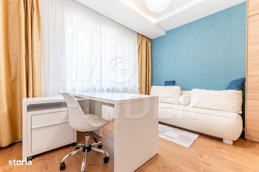 Apartament cu 4 camere în Plopilor