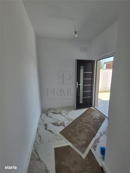 Casă cu 4 camere în Moșnița Veche