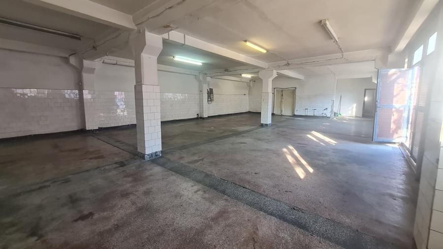Spațiu industrial, de 150 mp, în Vest