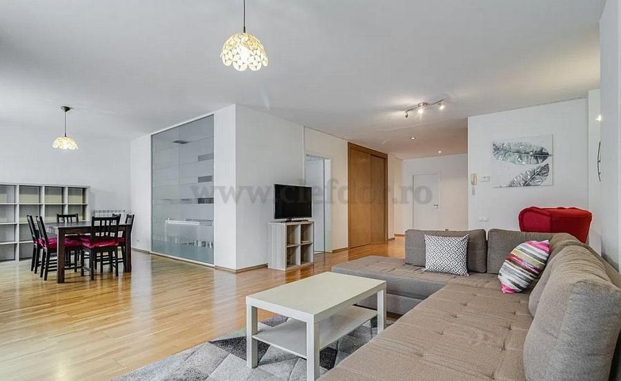 Apartament cu 3 camere decomandat, mobilat în Pipera