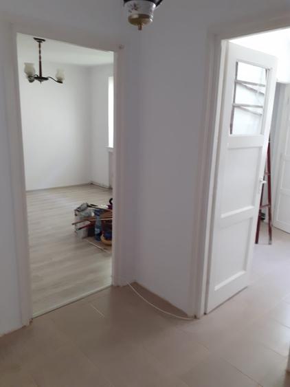 Apartament cu 2 camere semidecomandat în Împăratul Traian