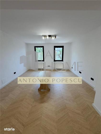 Apartament cu 4 camere în Central