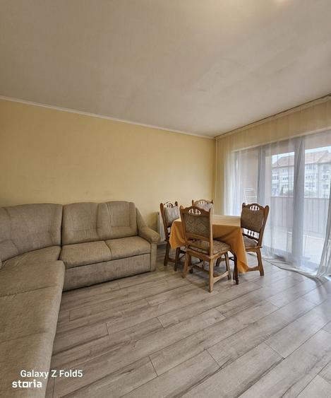 Apartament cu 3 camere în Rogerius