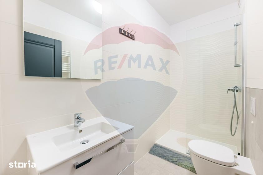 Apartament cu 3 camere decomandat în Șega