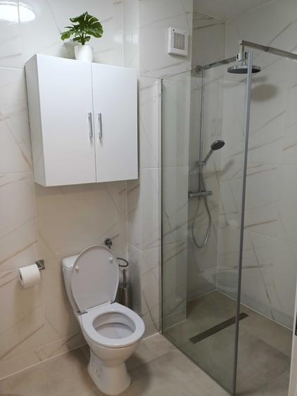 Apartament cu 2 camere semidecomandat în Florești