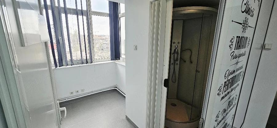 Spațiu comercial, de 242 mp, în Domenii