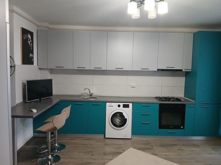Apartament cu 2 camere semidecomandat, mobilat în Sud-Est