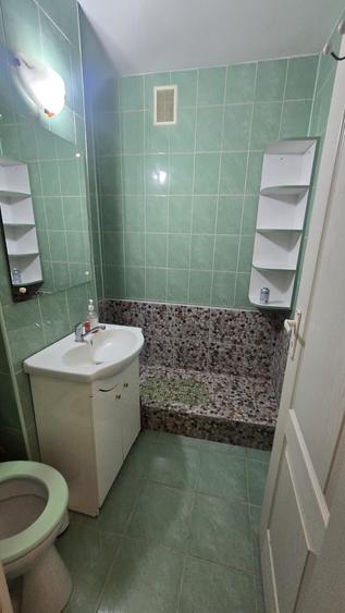 Garsonieră decomandată în Tudor