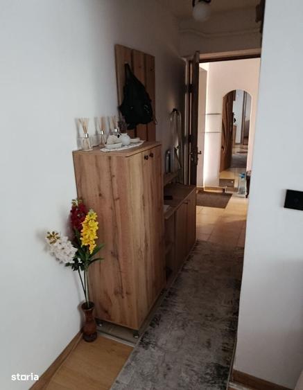 Apartament cu 2 camere semidecomandat în Valea Rosie
