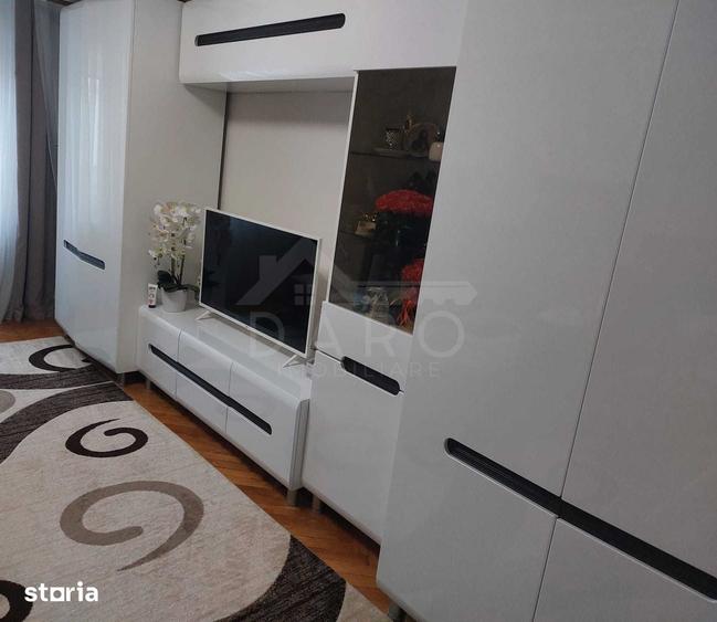 Apartament cu 3 camere în Unirii