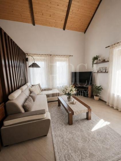 Casă individuală cu 5 camere cu Teren 250 Mp în Tokai