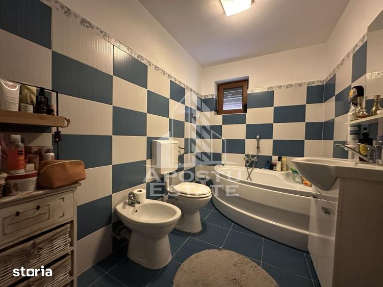 Casă cu 4 camere cu Teren 330 Mp în Ciarda Roșie