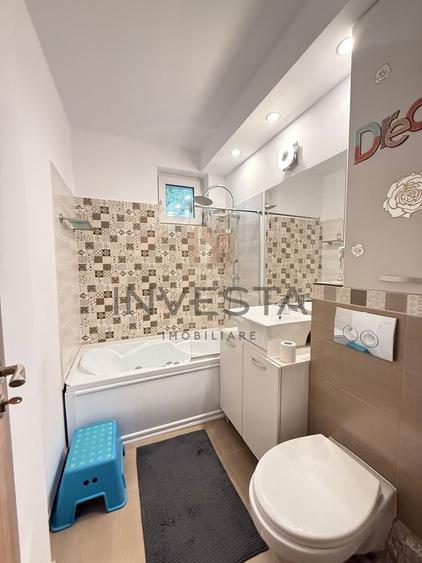 Apartament cu 3 camere semidecomandat, mobilat în Gheorgheni