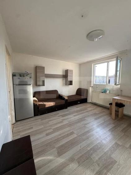 Apartament cu 2 camere decomandat în Ady