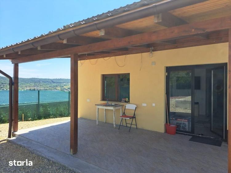 Casă cu 3 camere decomandat cu Teren 555 Mp în Teliucu Inferior