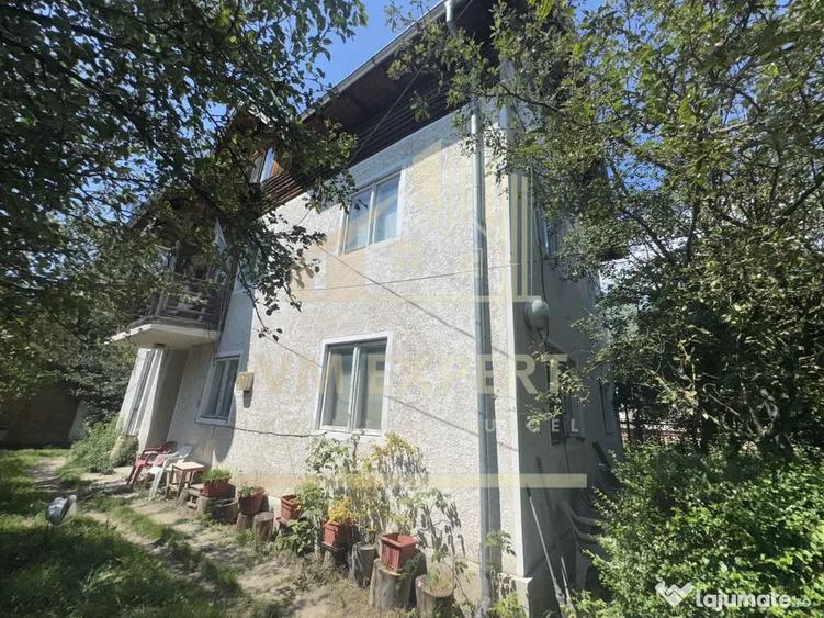 Casă cu 11 camere cu Teren 893 Mp în Lerești
