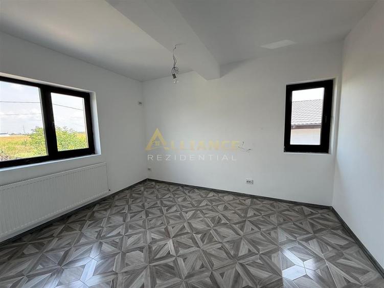 Casă individuală cu 6 camere cu Teren 555 Mp în Berceni