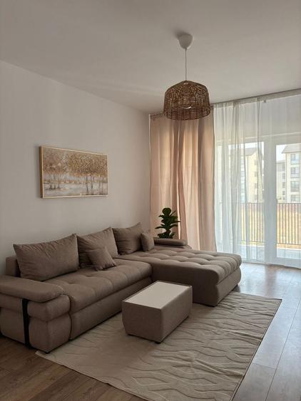 Apartament cu 2 camere decomandat, mobilat în Girocului