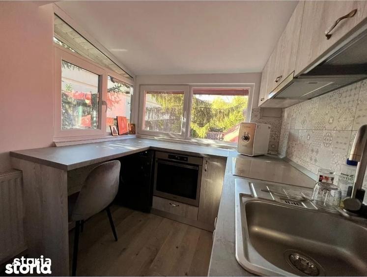 Casă cu 5 camere cu Teren 138 Mp în Central