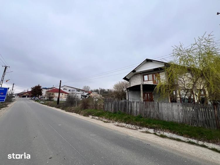Casă cu 4 camere cu Teren 2244 Mp în Măciuca