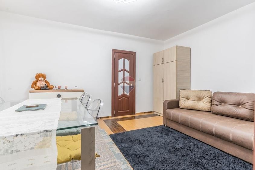 Apartament cu 2 camere semidecomandat, mobilat în Tudor Vladimirescu