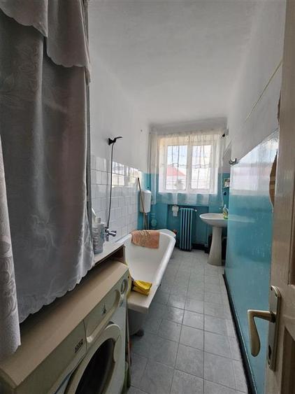 Apartament cu 2 camere decomandat în Est
