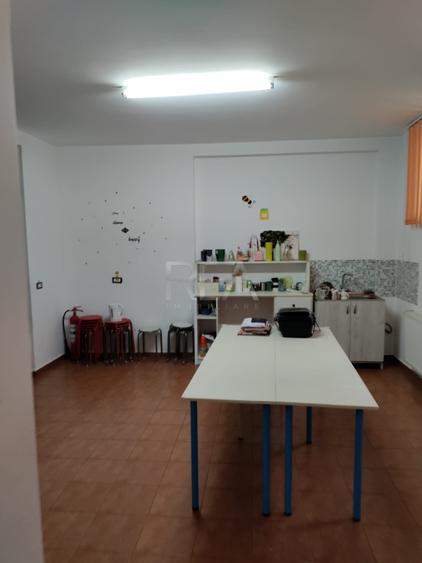 Apartament cu 4 camere decomandat în Ozana