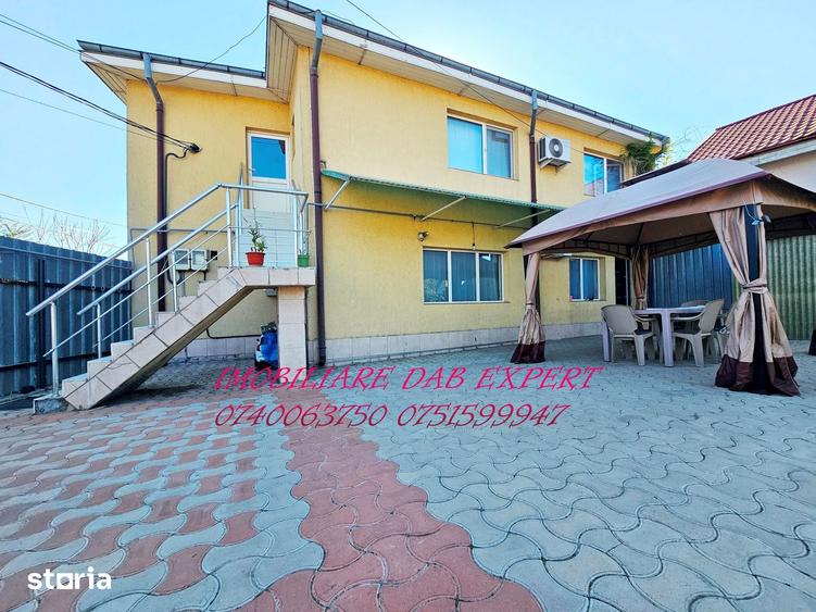 Casă cu 5 camere cu Teren 370 Mp în Port