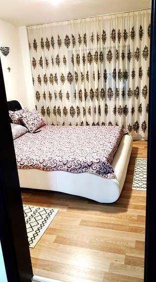 Apartament cu 2 camere decomandat în Titan