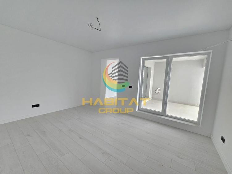Apartament cu 4 camere decomandat în Olteniței