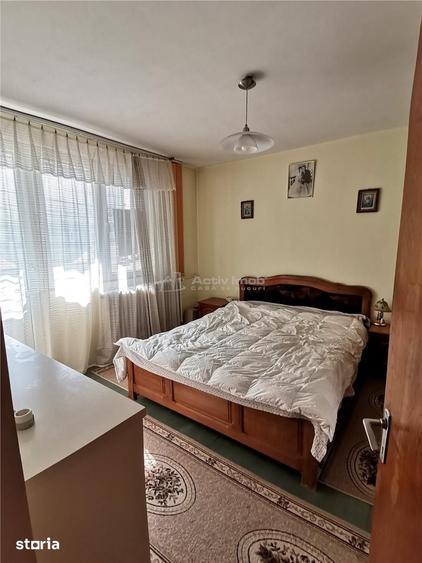 Apartament cu 3 camere decomandat în Alexandriei