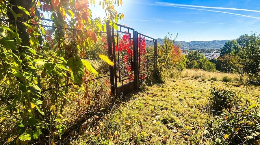Teren de 1600 mp, în Breaza de Sus