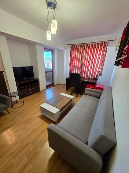 Apartament cu 2 camere semidecomandat, mobilat în Mărăști