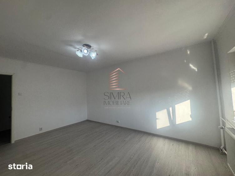 Apartament cu 2 camere decomandat în Sânmartin
