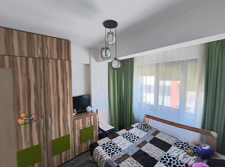 Apartament cu 2 camere decomandat, mobilat în Central