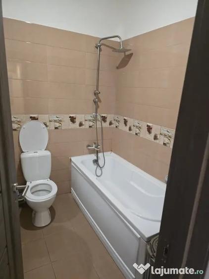Inchiriez apartament cu 3 camere loc de parcare inclus - 4